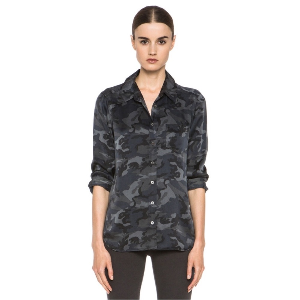 Equipment Brett Underground Camo Printed Button‎ Down Blue Blouse Women’s Small